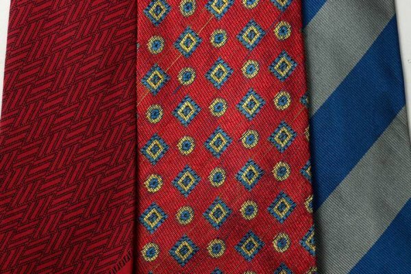 フェンディ ズッカ柄 小紋柄 ストライプ柄 ドット柄 総柄など メンズ ブランド ネクタイ 5点 セット まとめ売り 大量 卸 ts13129_画像5