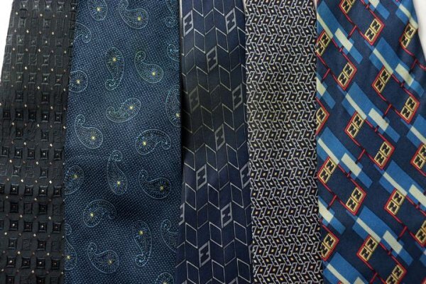  Fendi FENDI Zucca рисунок общий рисунок peiz Lead to.. рисунок мелкий рисунок рисунок мужской бренд галстук 5 позиций комплект продажа комплектом много .ts13401