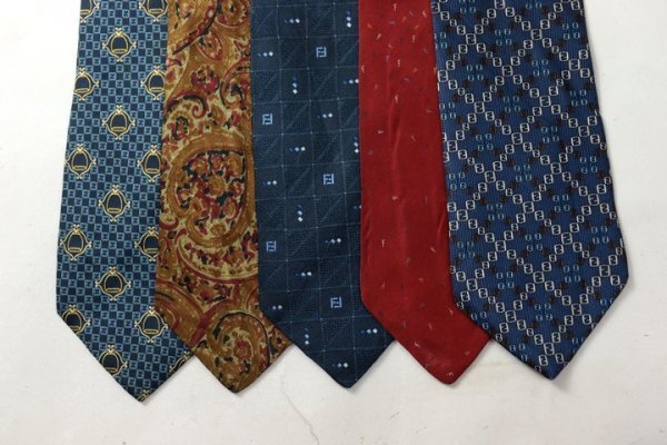  Fendi FENDI Zucca рисунок общий рисунок peiz Lead to мелкий рисунок рисунок .. рисунок мужской бренд галстук 5 позиций комплект продажа комплектом много .ts13400