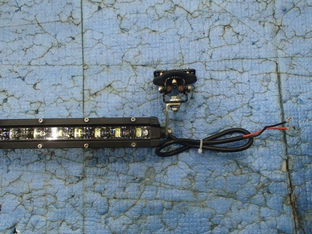 【青森発】中古 「LEDライトバー」,ワークライト,白色LED,点灯OK,横65cm ※状態 車体情報等 説明欄要確認_画像3