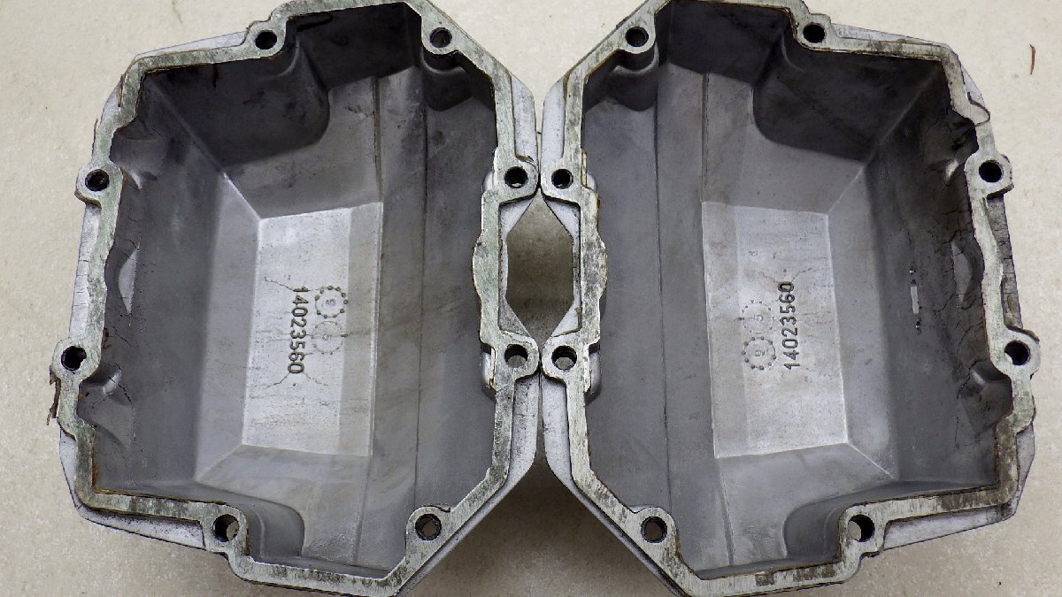 A079 モトグッチ1100Sport ヘッドカバー左右 MOTO GUZZI_画像7