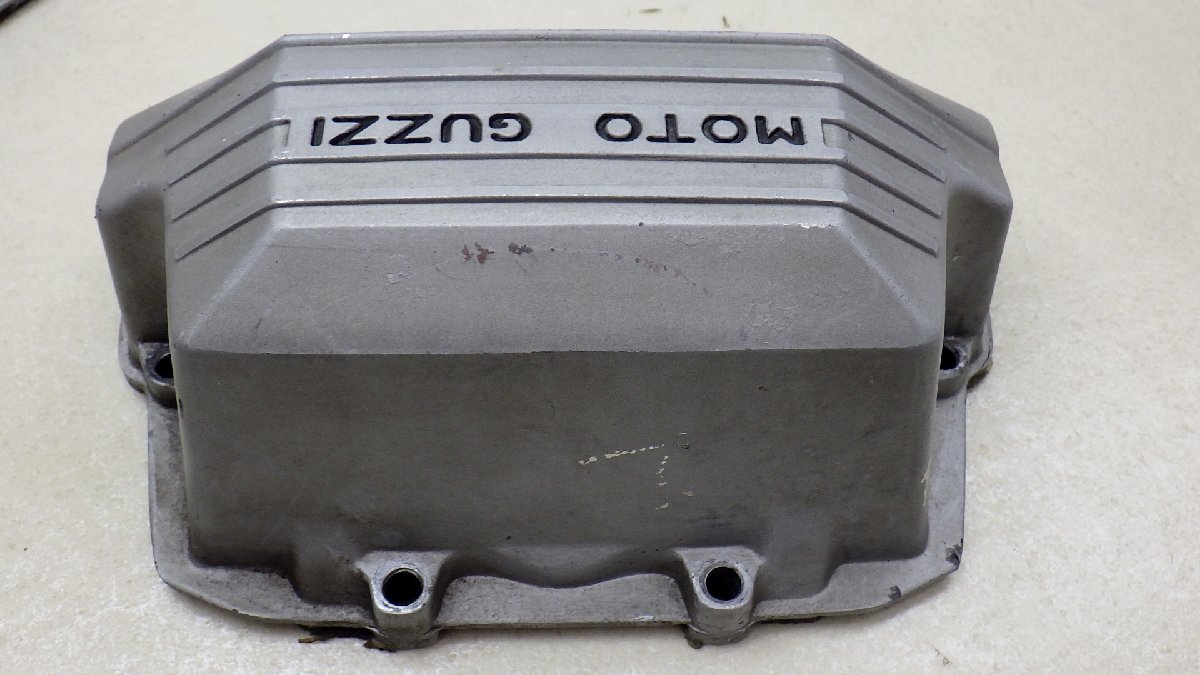 A079 モトグッチ1100Sport ヘッドカバー左右 MOTO GUZZI_画像3