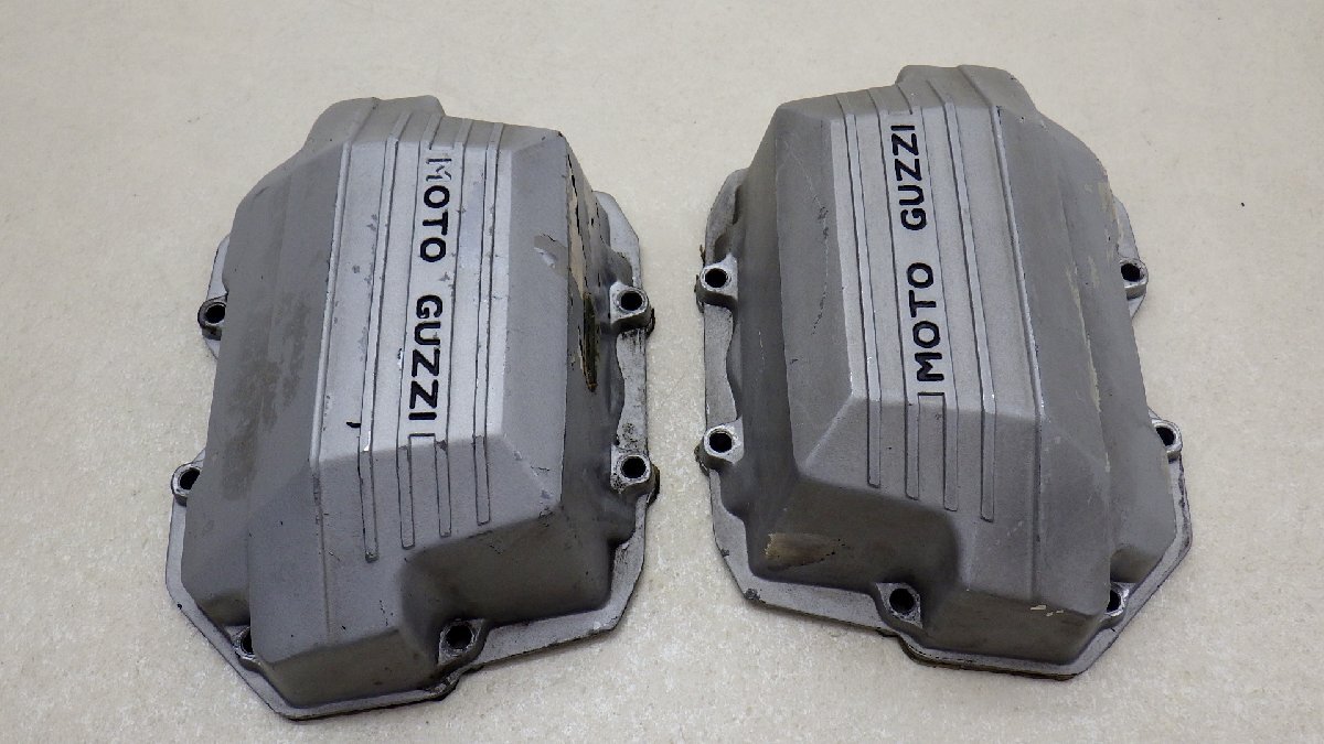 A079 モトグッチ1100Sport ヘッドカバー左右 MOTO GUZZI_画像1