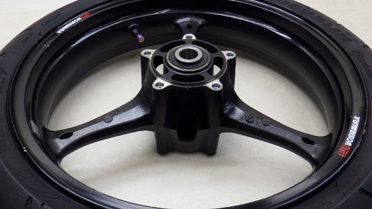 A081 GSX-R1000 K6 フロントホイール GSXR1000 スズキ SUZUKI_画像8