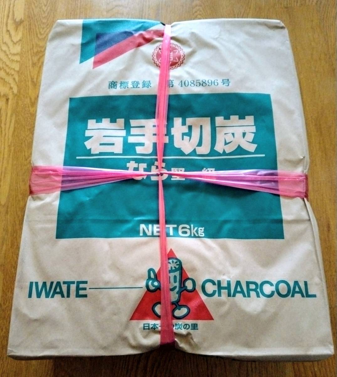 岩手県産　上質菊炭のみ！茶の湯炭に使えます練習用、水屋用に最適！（皮剥がれ、ザク割れ等も入っております） なら炭 ６kg sg_画像1