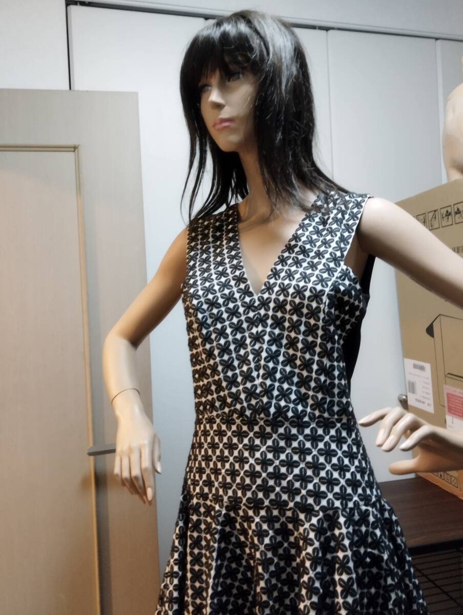 昭和のかわいいマネキンスレンダー美女立ち姿_画像2