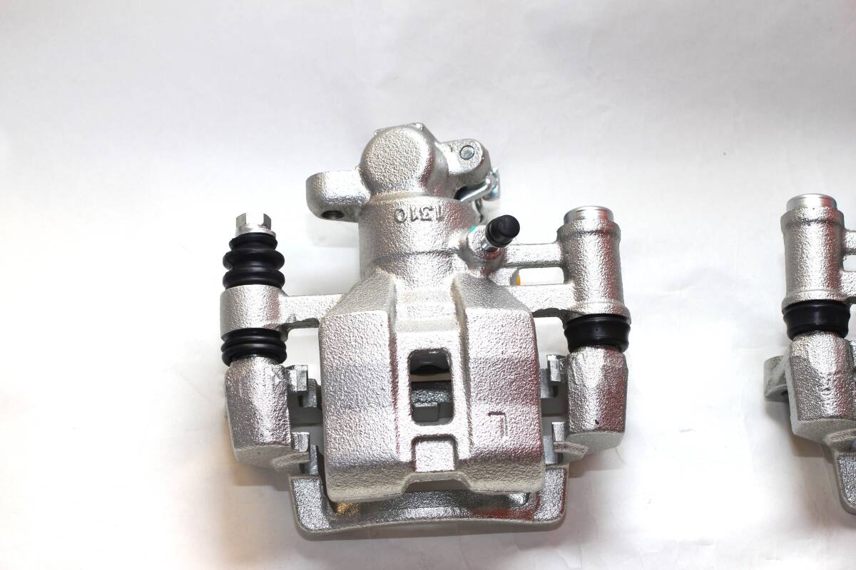 新品 AE86 リア ブレーキキャリパ 左右 トヨタ スプリンタートレノ カローラレビン キャリパー 左右セット リアキャリパー 前期 後期 復刻_画像2
