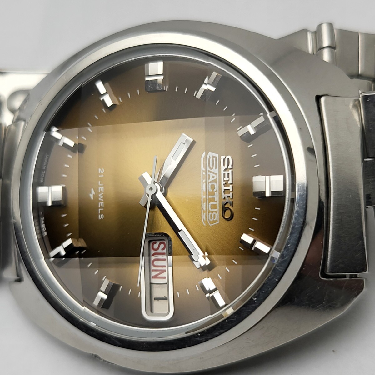 セイコー　ファイブアクタス　自動巻き腕時計　21石　1975年製　メンテナンス済　新品カットガラス交換済　純正ブレス_画像1