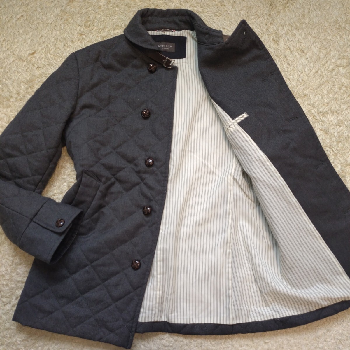 希少L！オリヒカ【お洒落の極み】ORIHICA キルティングコート ステンカラーコート グレー系 くるみボタン ウール100％ アンコン 本切羽 _画像1