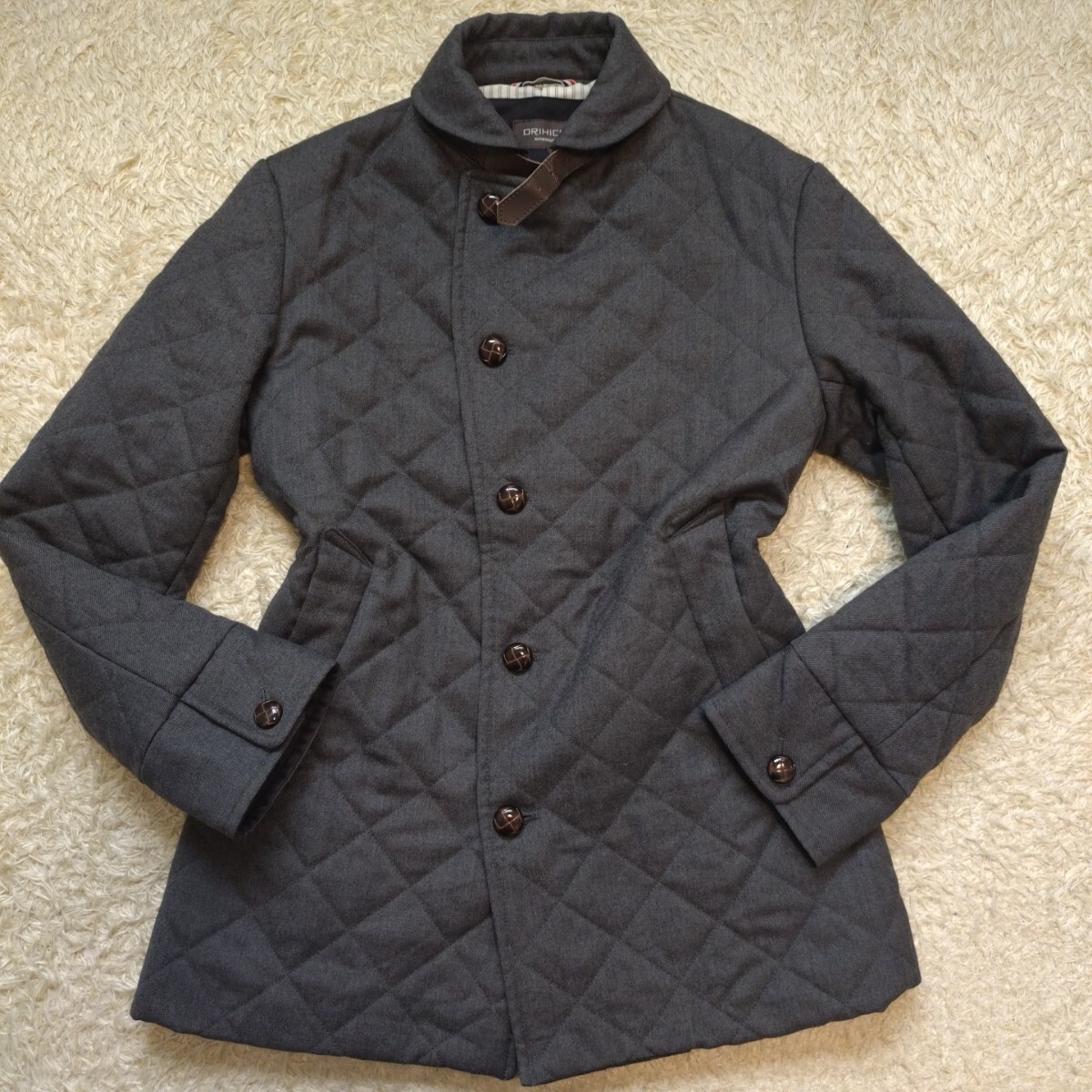 希少L！オリヒカ【お洒落の極み】ORIHICA キルティングコート ステンカラーコート グレー系 くるみボタン ウール100％ アンコン 本切羽 _画像2
