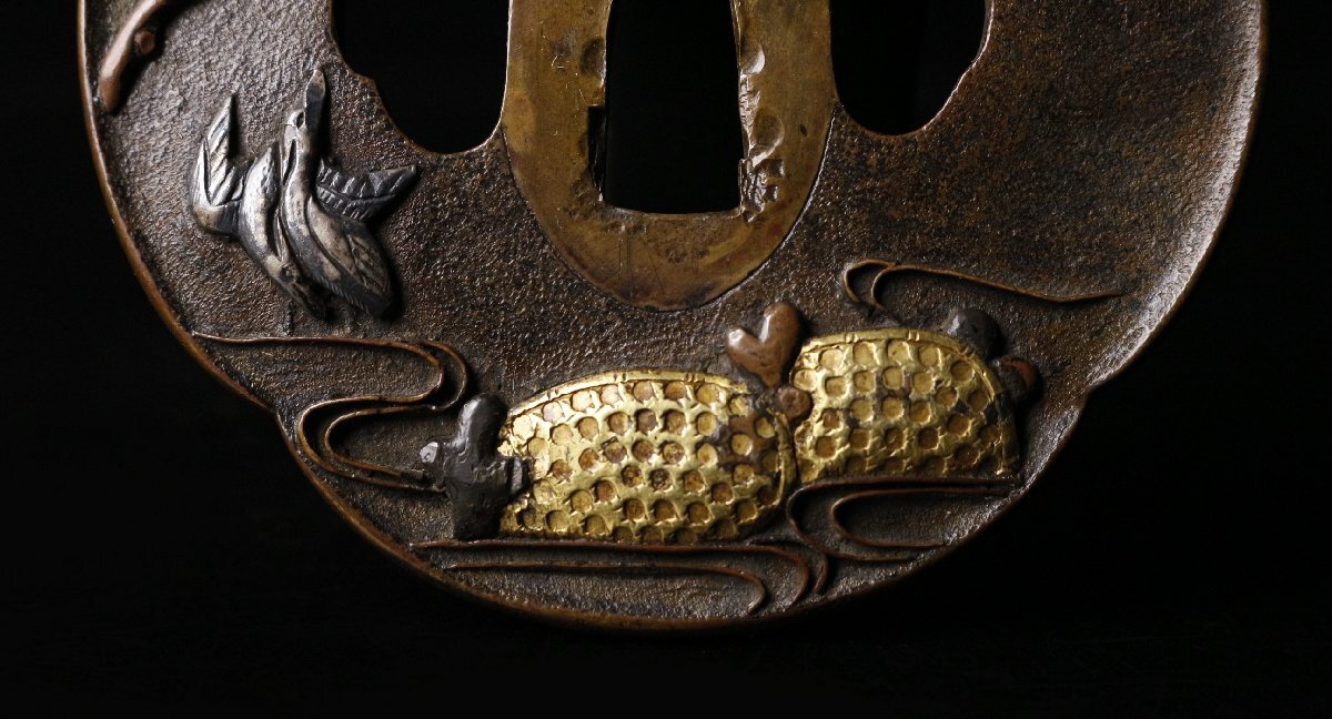 【LIG】江戸期 銅地 金銀銅象嵌 柳流水鳥図大鍔 8.2㎝ 刀装具 時代武具 コレクター収蔵品 [.QR]25.10_画像4