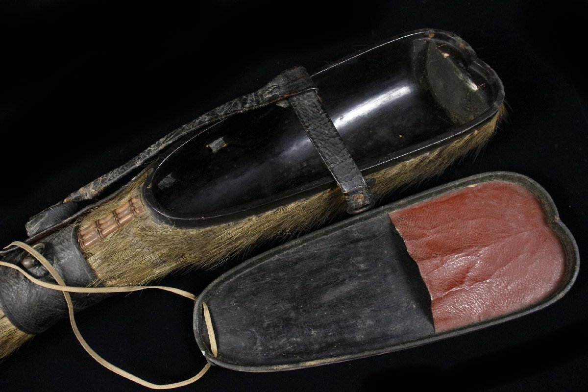 【LIG】大名家伝来品 隅立四目家紋 熊毛空穂 木造空穂台 矢筒 弓道具 時代武具 [.WEW]25.10_画像6