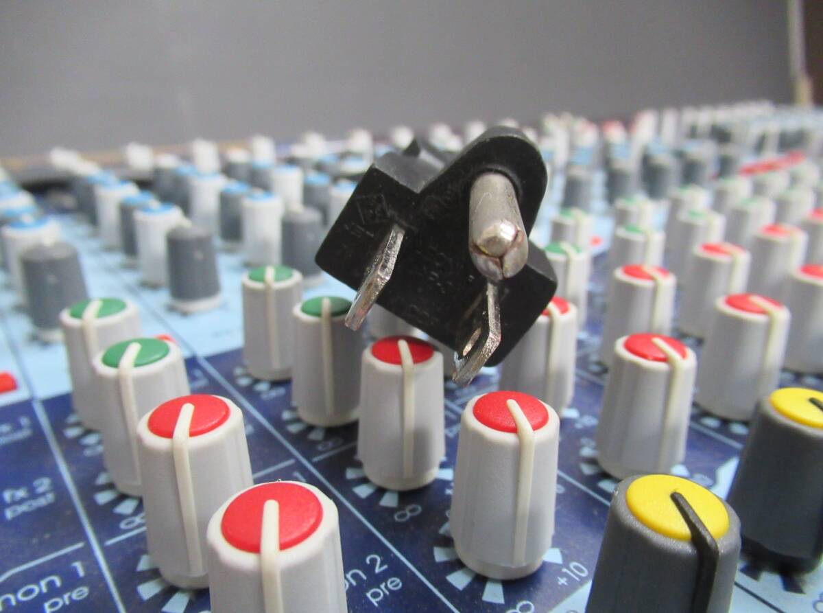 【格安スタート】MIDAS 24chアナログミキサー VENICE240 マイダス_画像9