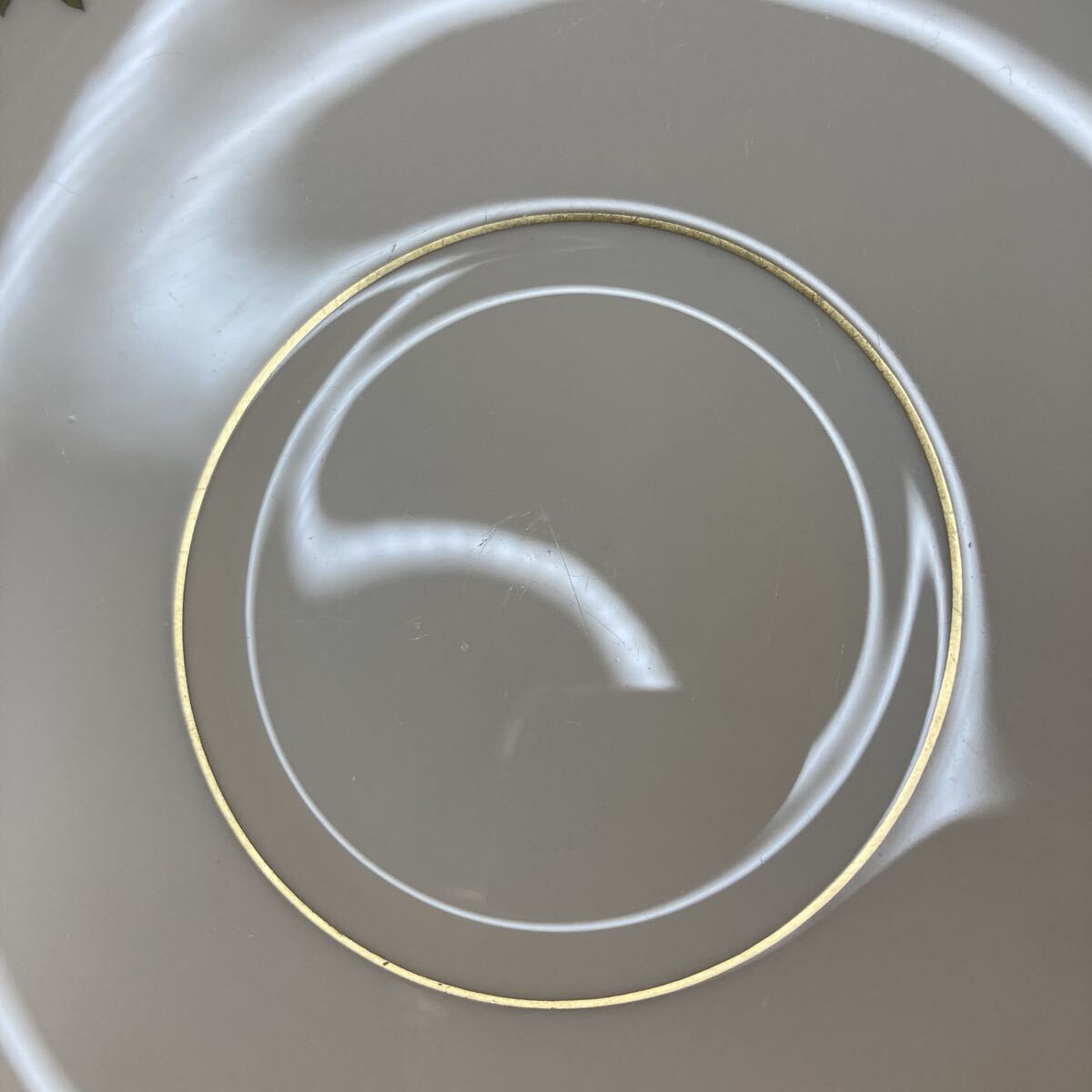 WEDGWOOD イングランド製 黒壺 ウェッジウッド オズボーン　ティーカップ＆ソーサー５客（ピオニー）USED ビンテージ 中古品_画像9