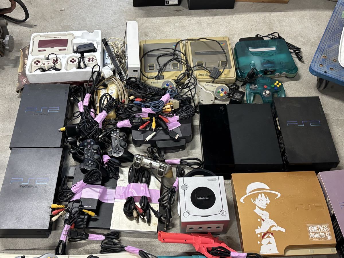 ゲーム機　PS4 PS3 PS2 PS SFC FC 64 Wii ゲームキューブ　など　大量　まとめて_画像2