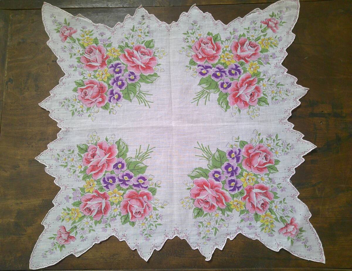 ビンテージ　デザインハンカチ　フラワー柄　ブーケ_画像2