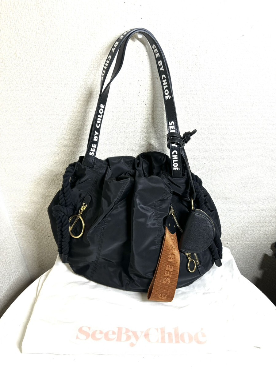 【中古美品】 SEE BY CHLOE シーバイクロエ バック ナイロン/レザー ブラック ゴールド金具 コインケース付き _画像1
