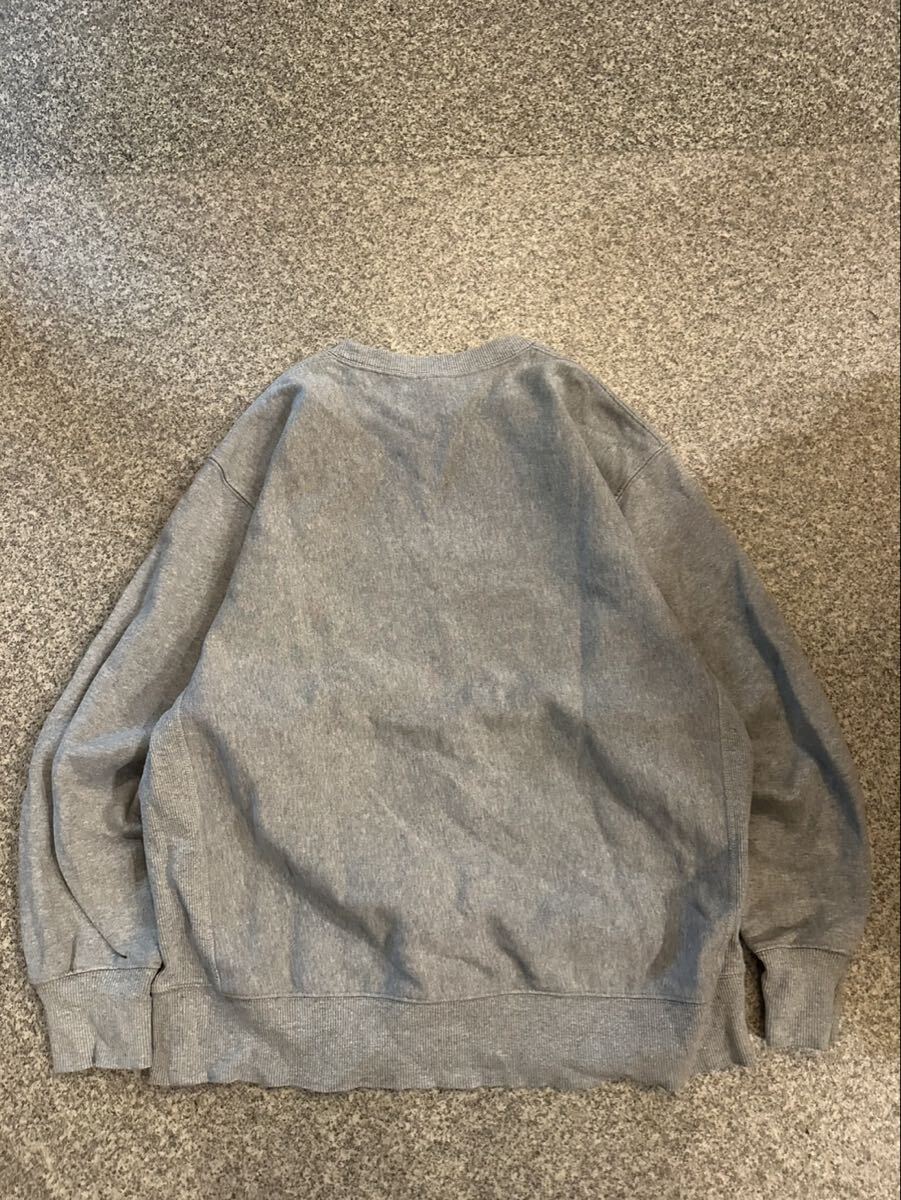 GU ベトナム製 L スウェット トレーナー トップス カレッジロゴ 裏起毛 グレー 灰色 ジーユー 長袖 ペンシルベニア大学 古着 USED ユーズド_画像2
