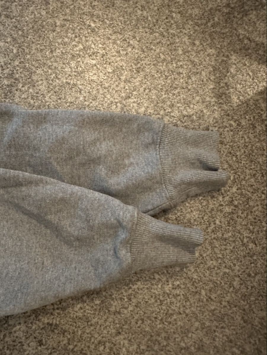 GU ベトナム製 L スウェット トレーナー トップス カレッジロゴ 裏起毛 グレー 灰色 ジーユー 長袖 ペンシルベニア大学 古着 USED ユーズド_画像8