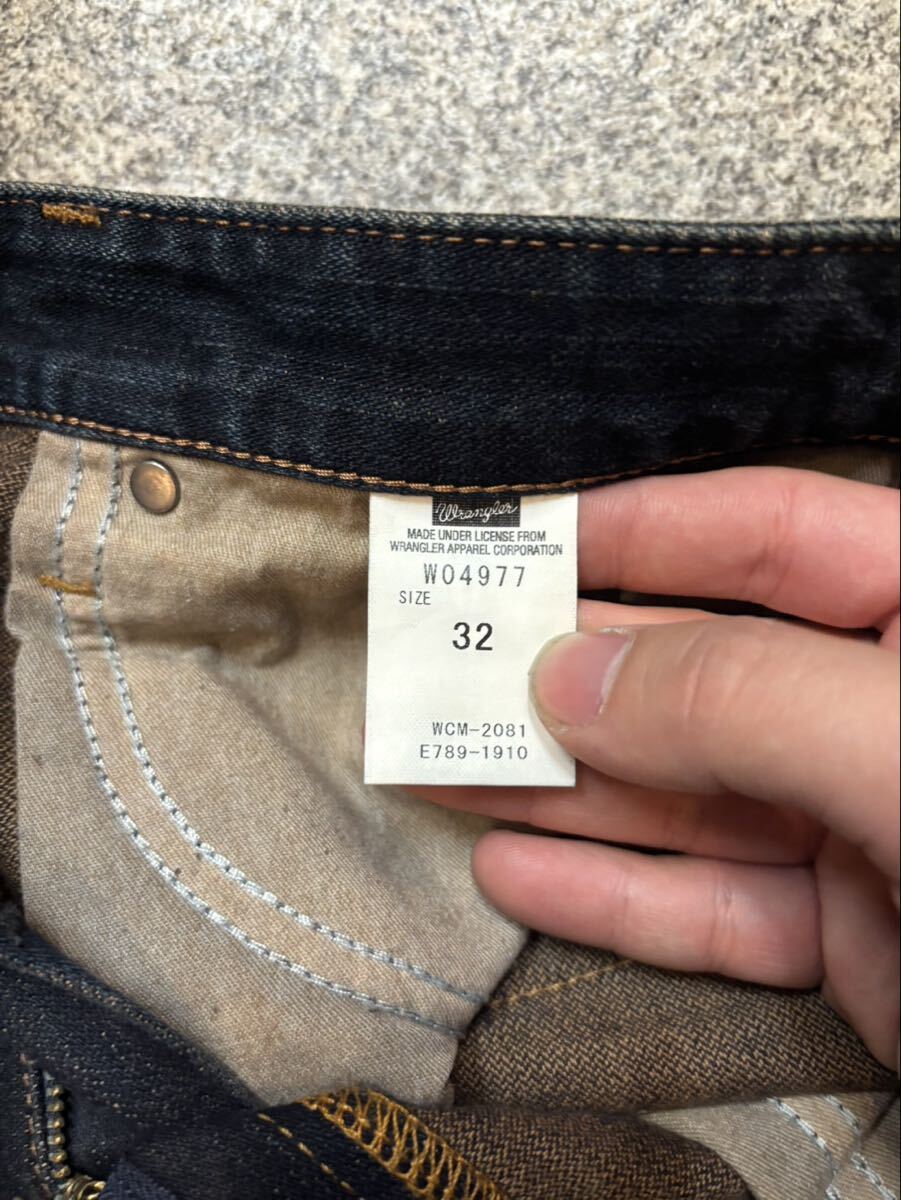Wrangler W32 中国製 デニムパンツ フェード インディゴ ヒゲ フレアパンツ ブーツカット ラングラー ジーンズ ジーパン 古着 ユーズド_画像5