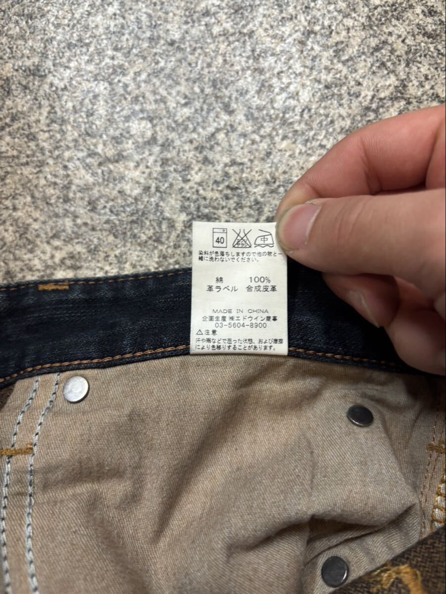 Wrangler W32 中国製 デニムパンツ フェード インディゴ ヒゲ フレアパンツ ブーツカット ラングラー ジーンズ ジーパン 古着 ユーズド_画像6