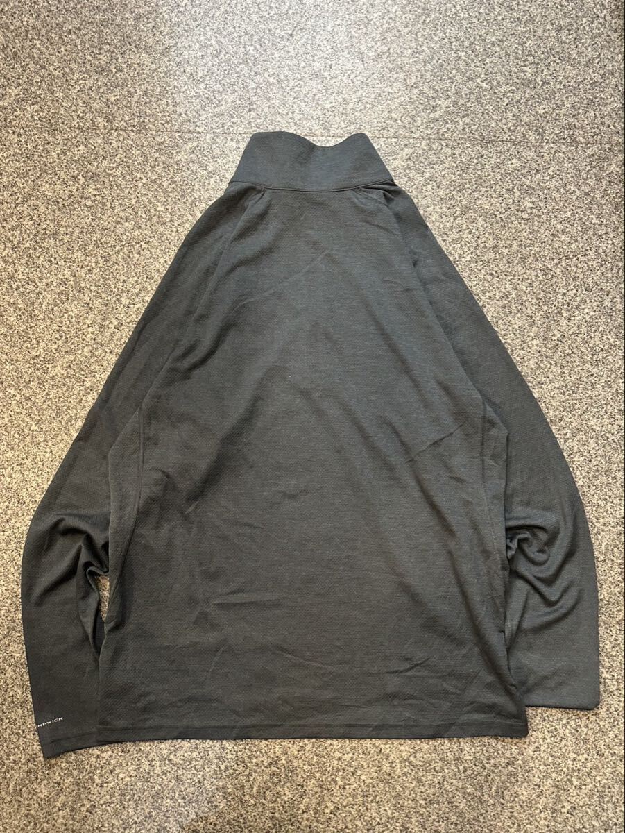 Columbia コロンビア L ハーフジップトップス アウトドア グレー 無地 ロゴプリント 速乾性 長袖 ポリエステル トレーナー 古着 ユーズド_画像2