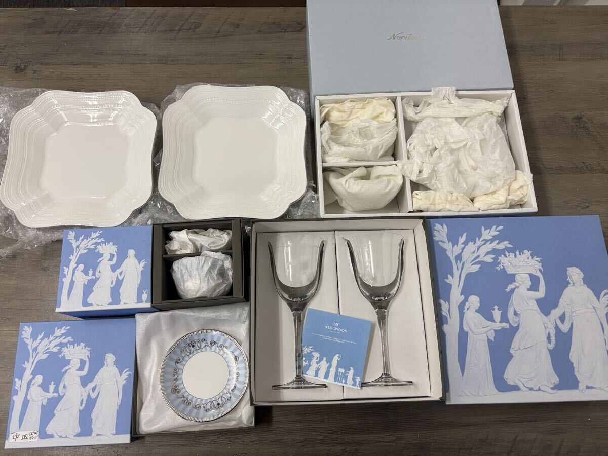 1000円〜 ウェッジウッド WEDGWOOD ノリタケ　 カップ ソーサー　ワイングラス　 プレート　等いろいろまとめ　保管品_画像1