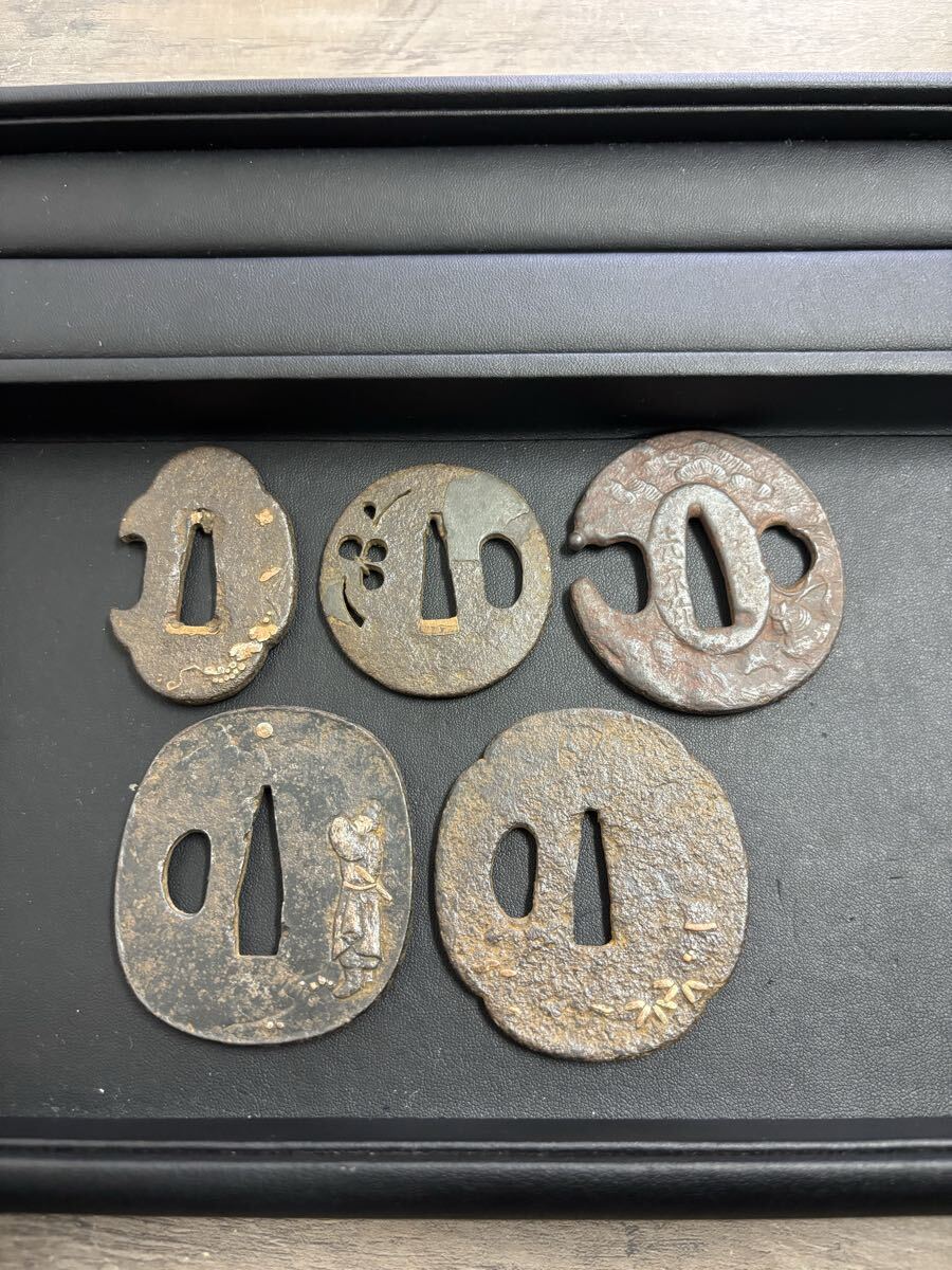 1000円〜 鍔5点　 刀装具 武具 刀鍔 コレクション　古美術　 骨董品_画像1