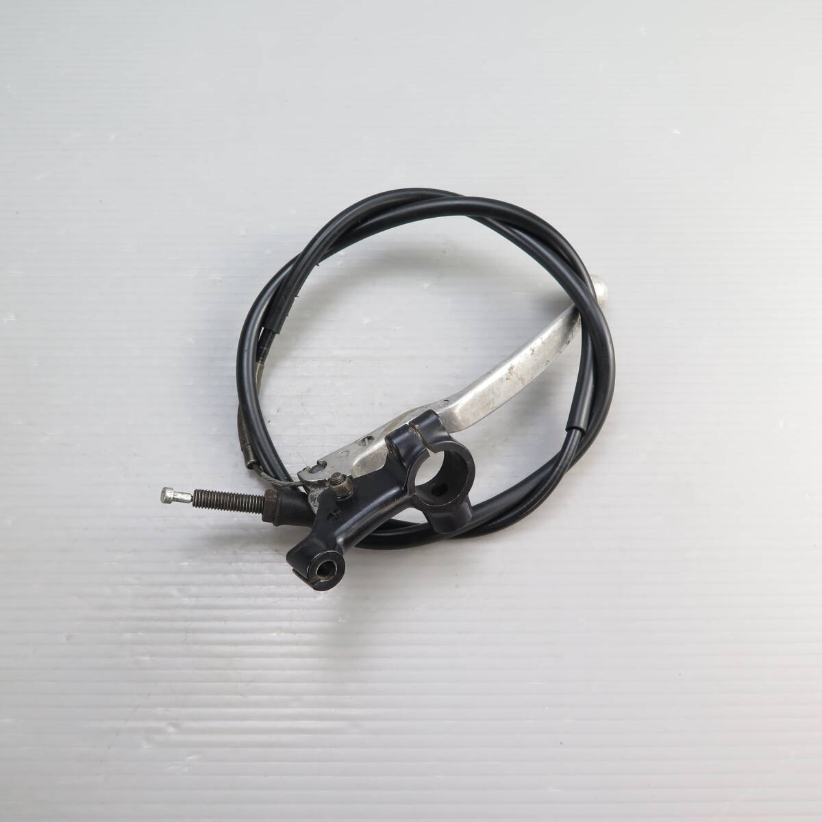 ◇ウルフ50 WOLF50 [NA11A] 純正 クラッチホルダー レバー ワイヤケーブル 中古 スズキ SUZUKI RG50Γ ガンマ KR071015　10_画像3