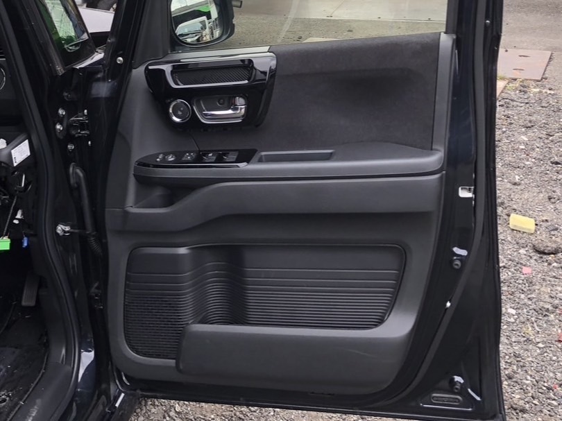 R5年 JF3 N-BOX カスタム 右フロントドア内張り/スイッチ付き 中古品 即決 5254640 251116 M_画像1