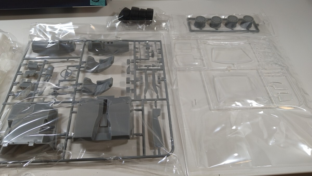 ②　FUJIMI フジミ 1/24 インチアップ ID-35 日産 フェアレディZ 300ZR (Z31) 1986 _画像3