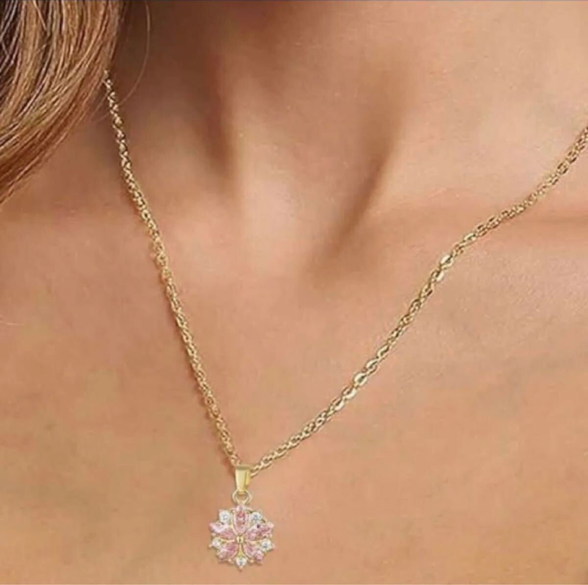 桜 花 ネックレス ピンク ジルコニア キラキラ キュートなアクセサリー サクラ ゴールド ペンダント シンプル カジュアル ジュエリー_画像1