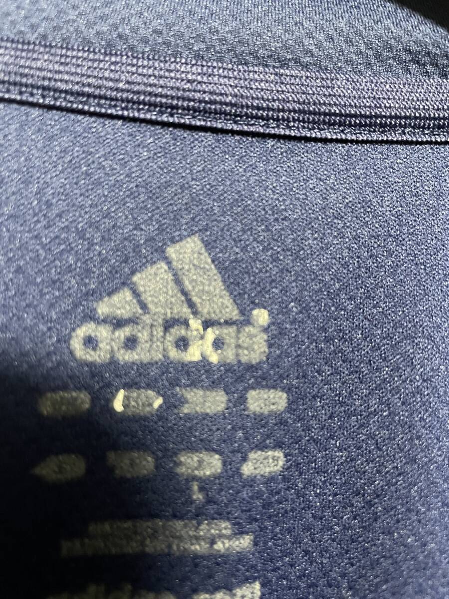 ADIDAS アディダス ユニ プラクティスシャツ 紺 Lサイズ ②（used） ～サッカー、フットサル、スポーツ、部活、合宿、ジム、トレーニング～_画像5