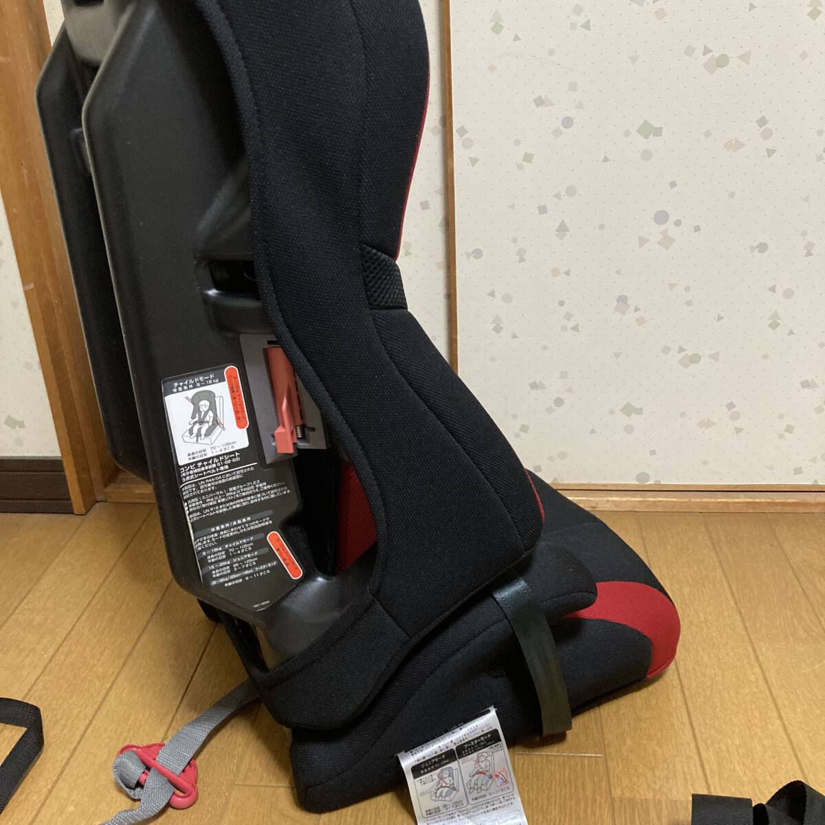 美品★Combi コンビ チャイルドシート ジョイトリップ エアスルー GG レッド★_画像4