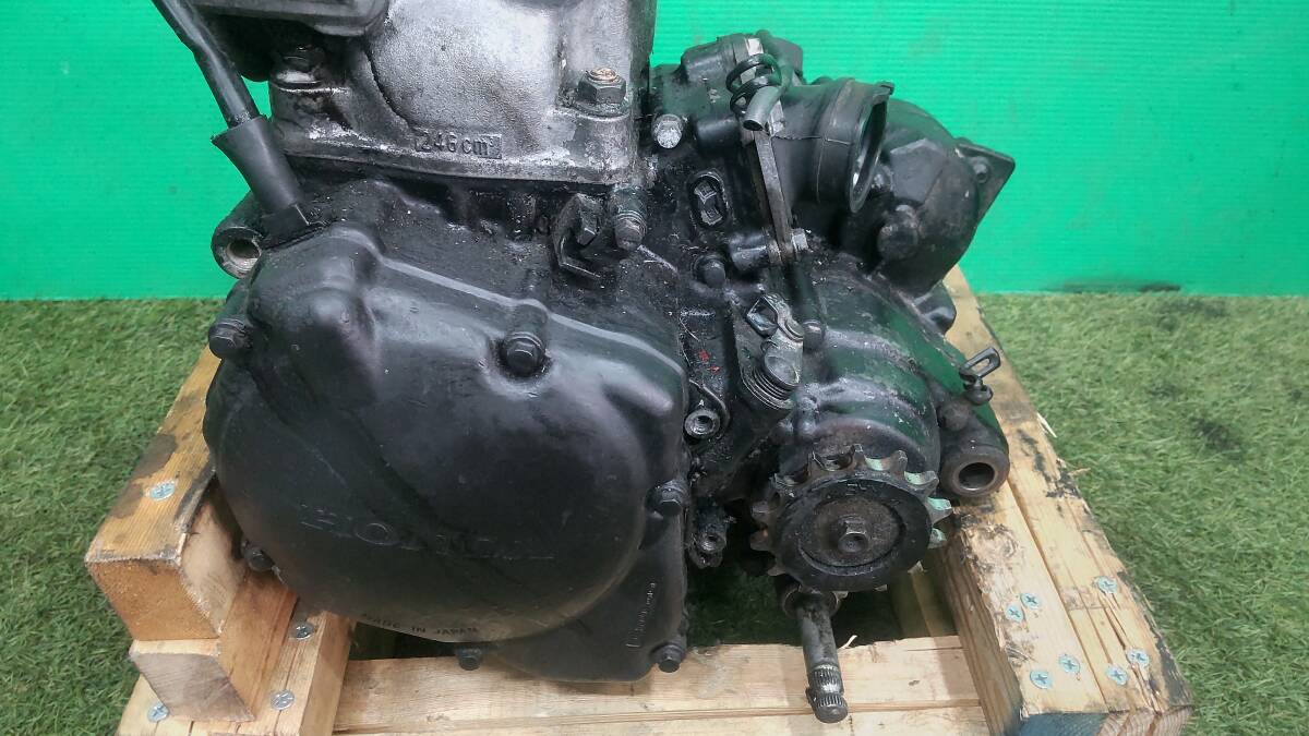  Honda CRM250R MD24 двигатель 