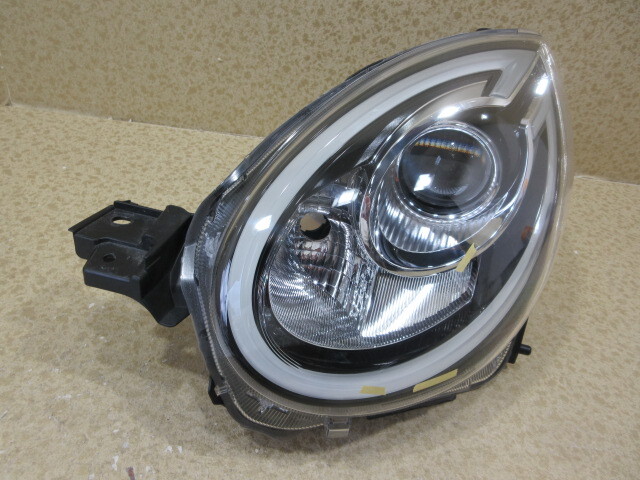 トヨタ パッソ モーダ M700A/M710A 純正 LED 左 ヘッドライト 81170-B1260_画像1