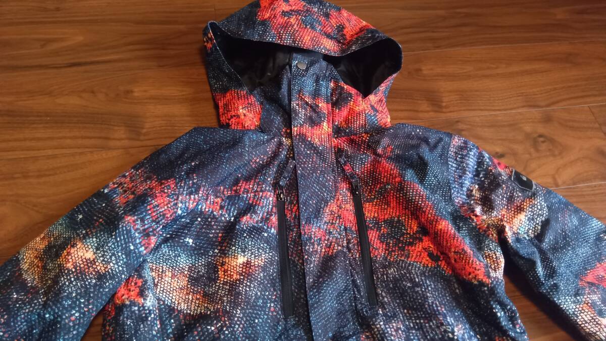 QUIKSILVER クイックシルバー　スノーボード　ジャケット　S　_画像4