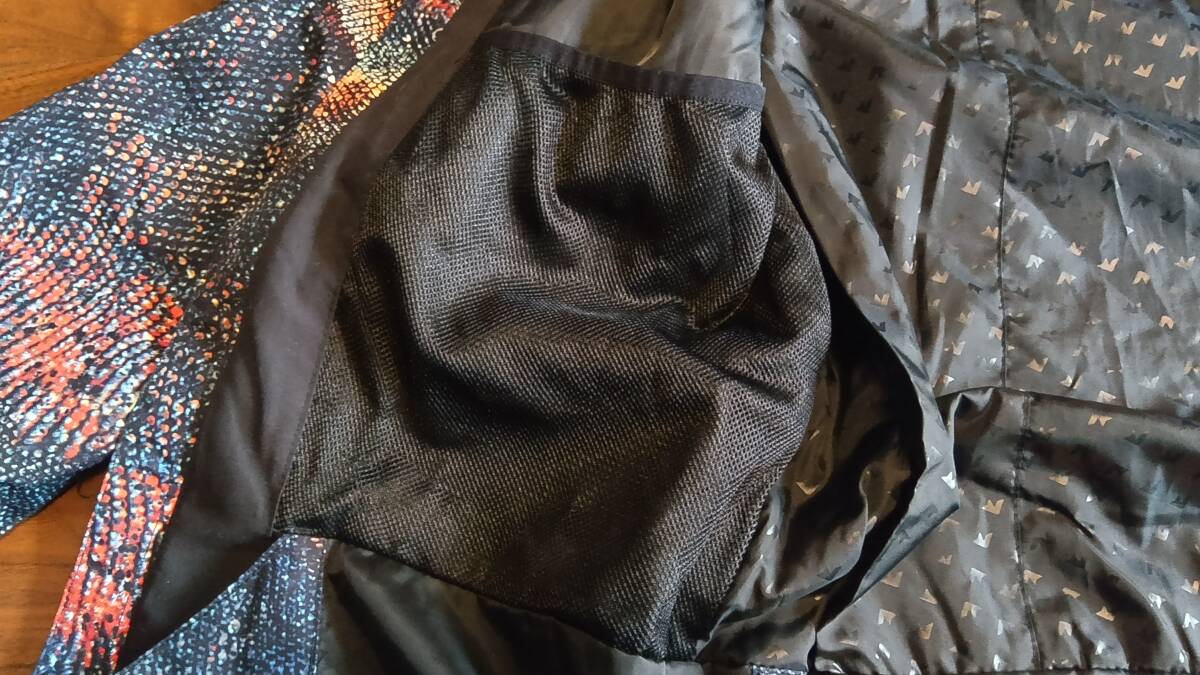 QUIKSILVER クイックシルバー　スノーボード　ジャケット　S　_画像9