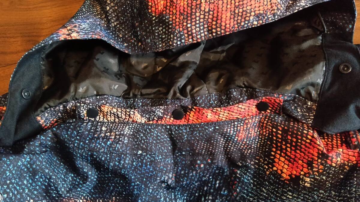 QUIKSILVER クイックシルバー　スノーボード　ジャケット　S　_画像8