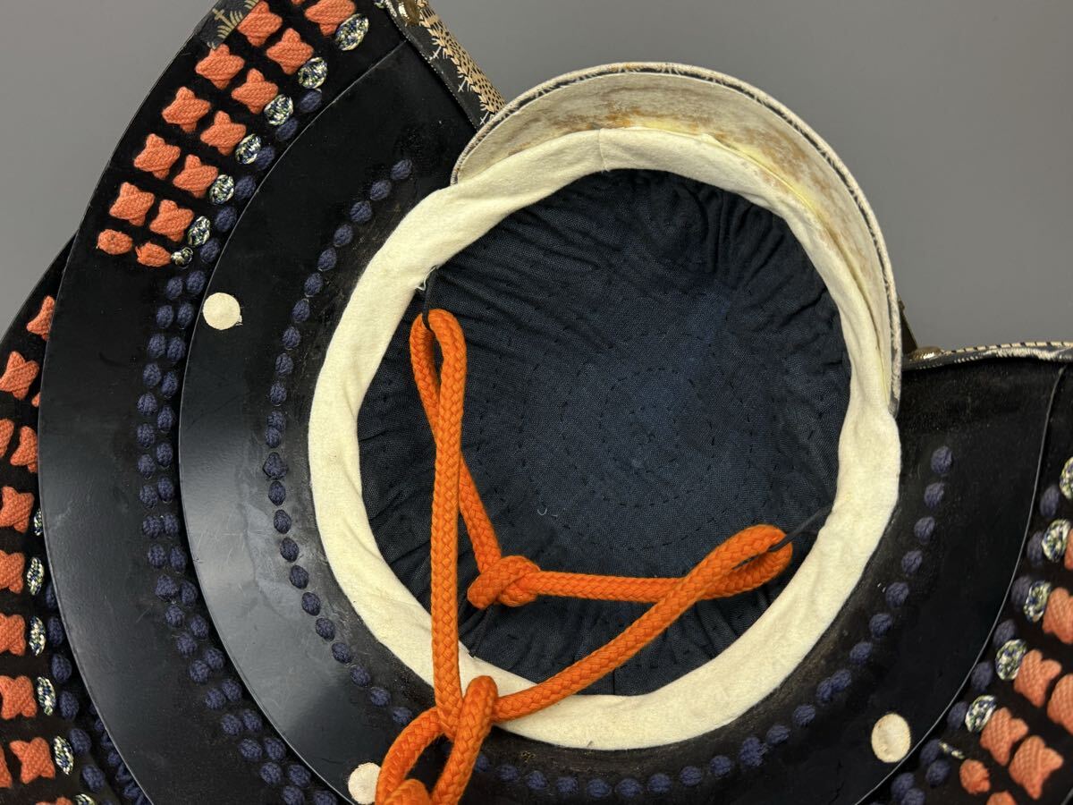 本時代 兜 鎧 武具 鎧兜 十間筋星兜 等身大 変わり兜 鉄製 古美術品 骨董 飾物 鉄兜 時代武具 豪華絢爛 ※一式同時出品中_画像10