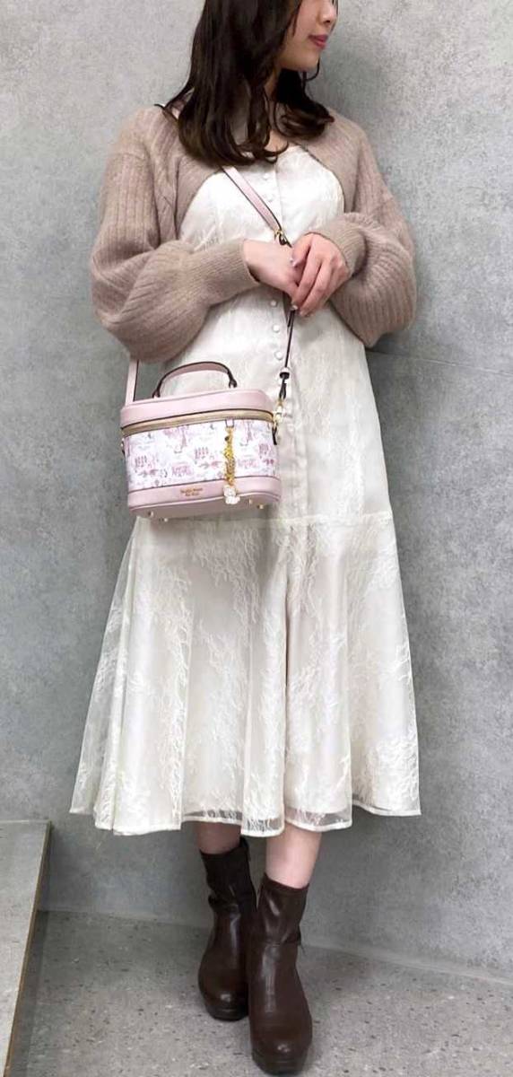 送無 37%引 サマンサタバサ 限定 マリーちゃん バニティバッグ 2way ショルダーバッグ 新品 証明書 包装付 おしゃれキャット ディズニー_画像7