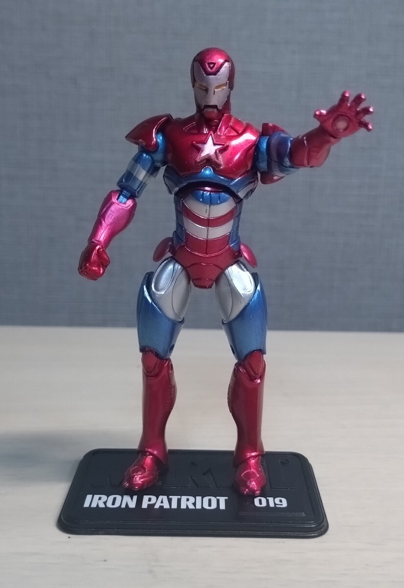 3.75インチアクションフィギュア ハズブロ アイアンマン アイアンパトリオット マーベル アベンジャーズ マーベルレジェンド_画像3