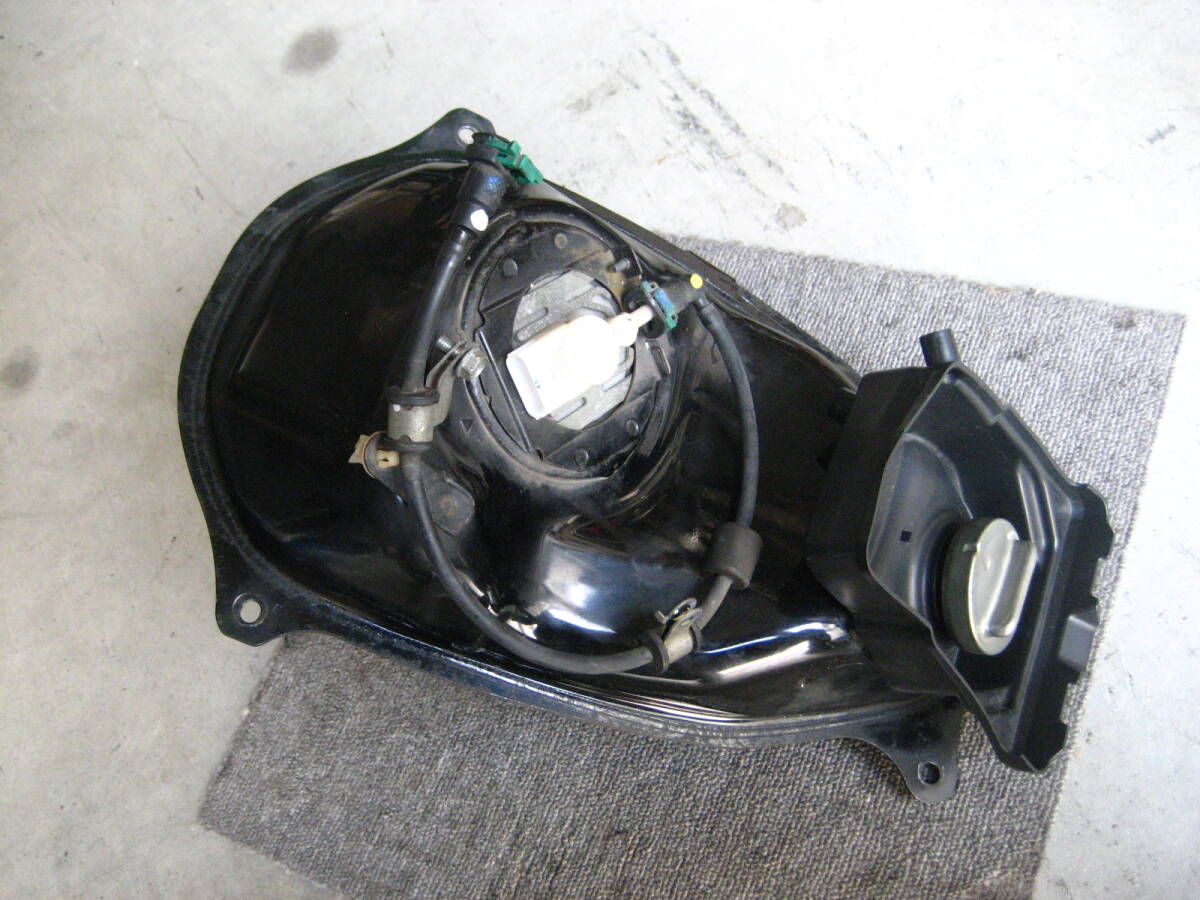 ホンダ PCX125 JF28 ガソリンタンク 燃料ポンプ付属 動作品 フューエルタンク　☆彡前期型_画像1