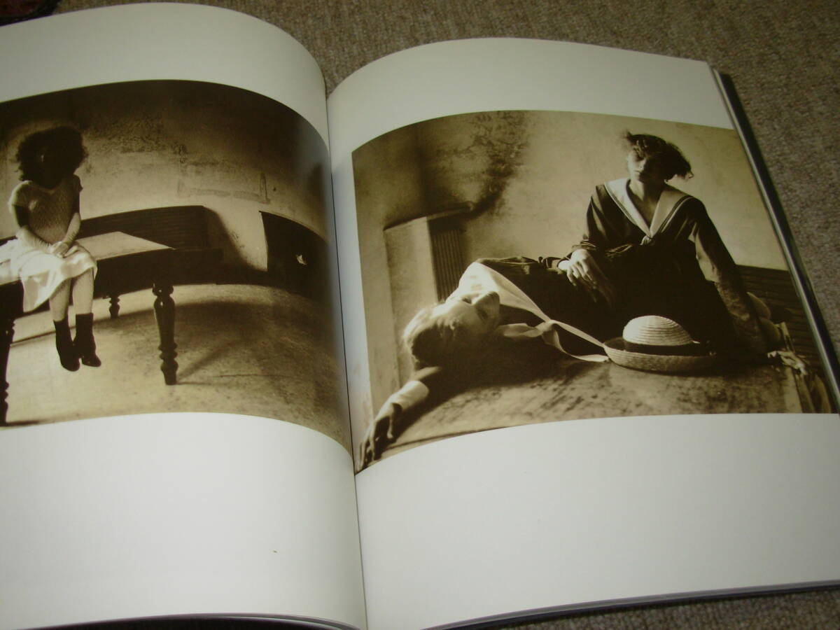 アート写真集） デボラ・ターバヴィル＊過去を恋する女たち★パルコ出版・1985年_画像2