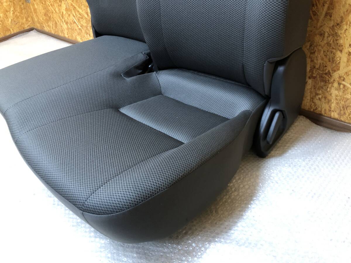 ☆美品☆ トヨタ TRH214 ハイエース ワゴン DX 純正 フロント シート 左 4型 5型 6型 7型 8型 KDH221 TRH214W TRH200 KDH200 バン ワイド_画像4