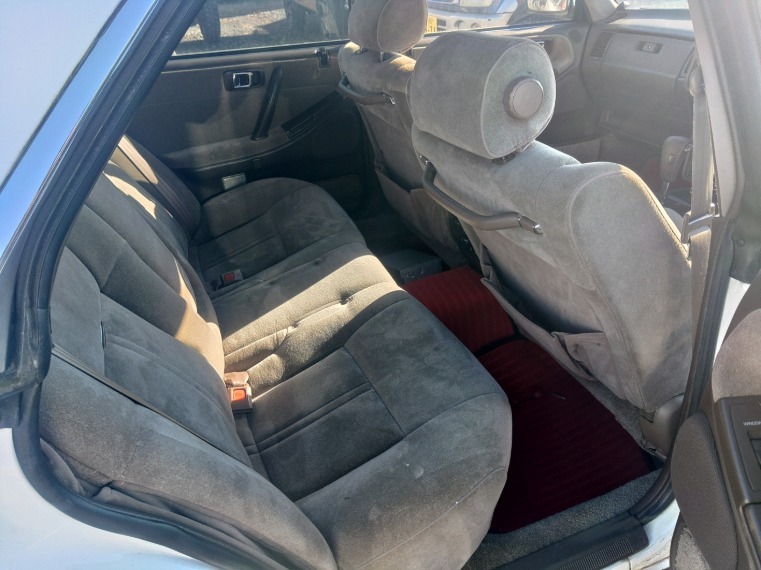 北海道発☆希少131クラウン ワイドボディ 車検令和9年8月 実走行13万キロ SC 決まり物☆すぐ乗れます 元本州車錆少 _画像7