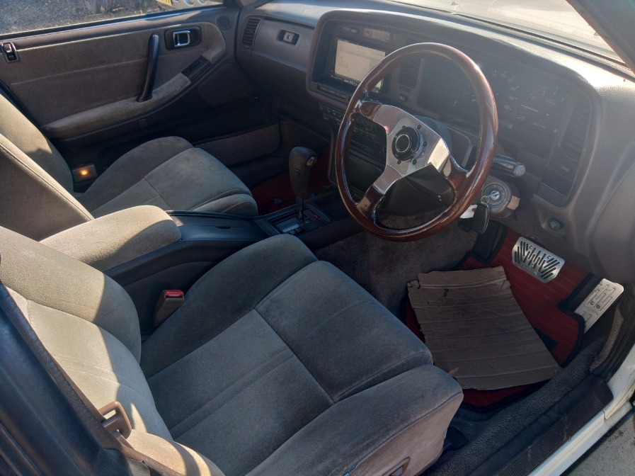 北海道発☆希少131クラウン ワイドボディ 車検令和9年8月 実走行13万キロ SC 決まり物☆すぐ乗れます 元本州車錆少 _画像5