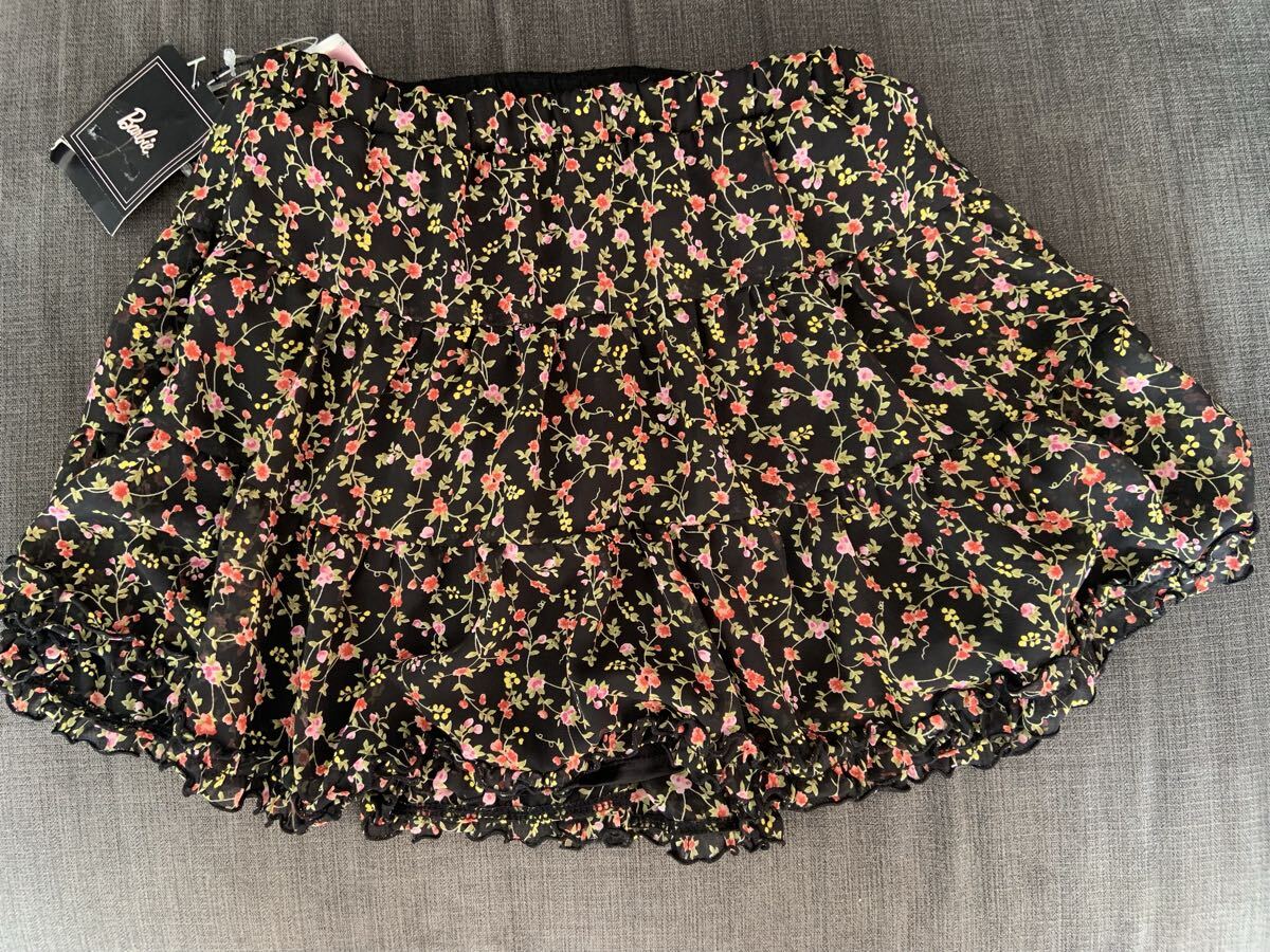 Barbieバービー 黒×ピンク ドットワンピ120 フォーマル/未使用 小花柄スカートアンダーパンツ付き130 2着セット_画像6