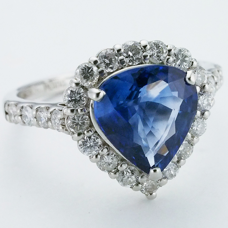 音羽屋■ スリランカ産 ロイヤルブルー サファイア/2.36ct ダイヤ/0.63ct Pt900 リング 13号 鑑別書付き 仕上済【中古】_画像3