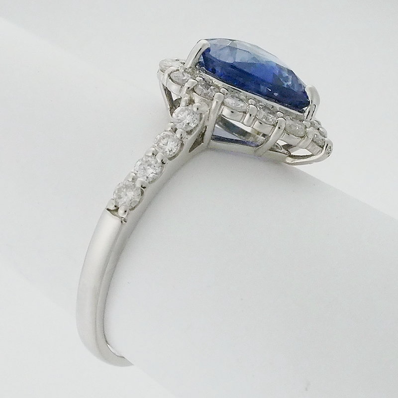 音羽屋■ スリランカ産 ロイヤルブルー サファイア/2.36ct ダイヤ/0.63ct Pt900 リング 13号 鑑別書付き 仕上済【中古】_画像4